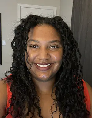 headshot photo of Elizabeth Troyer